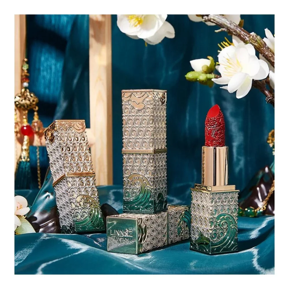 Luxury Blue Silver Ocean Cased Carved Velvet Red Tomato & Brown Lipsticks - Picture 13 of 13